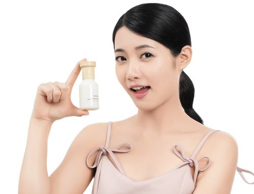 小皙說產(chǎn)品丨關(guān)于美白路上必備的那一支 深入解讀“小白瓶”